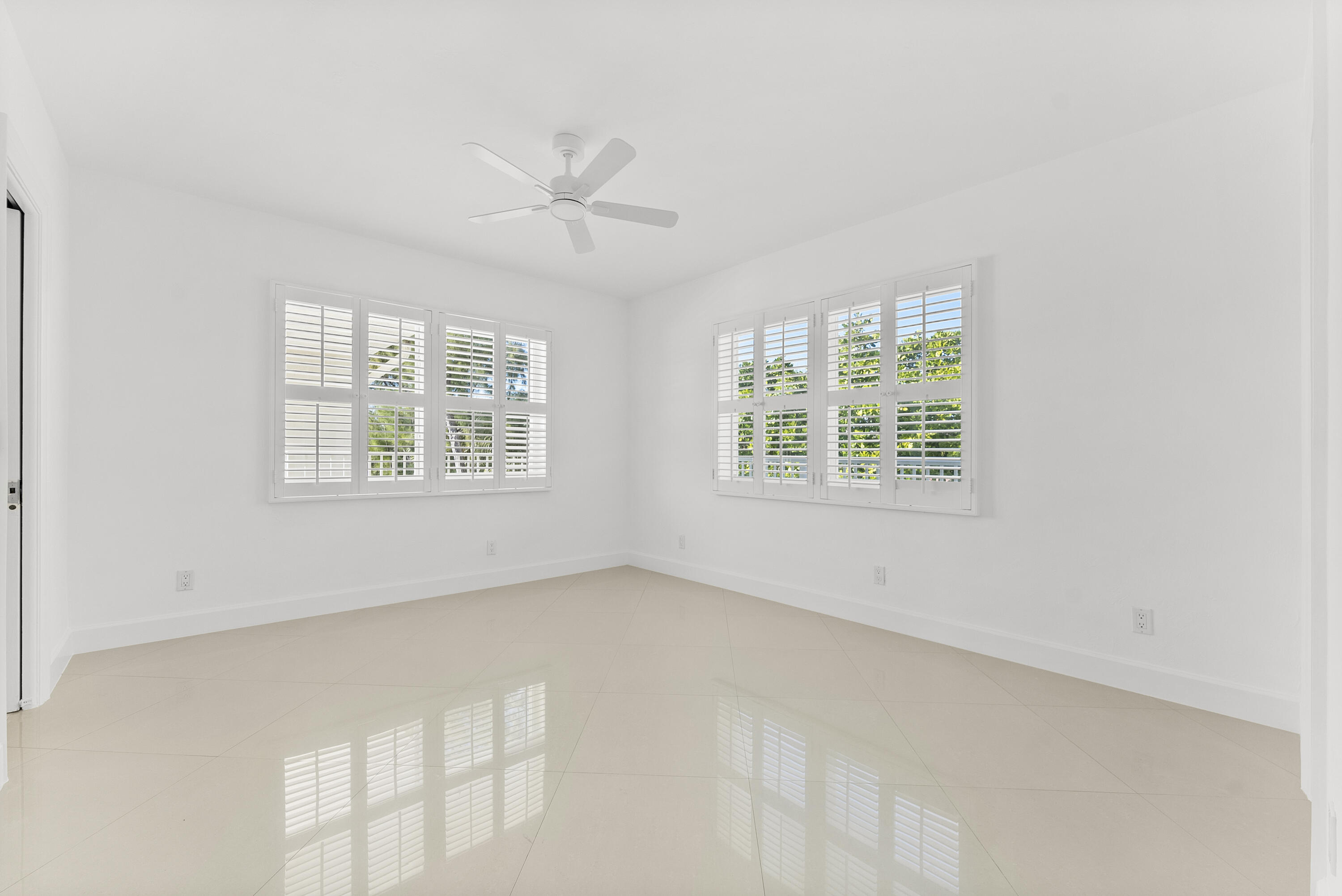 1203 Hillsboro Mile P3, Hillsboro Beach Unit: P3