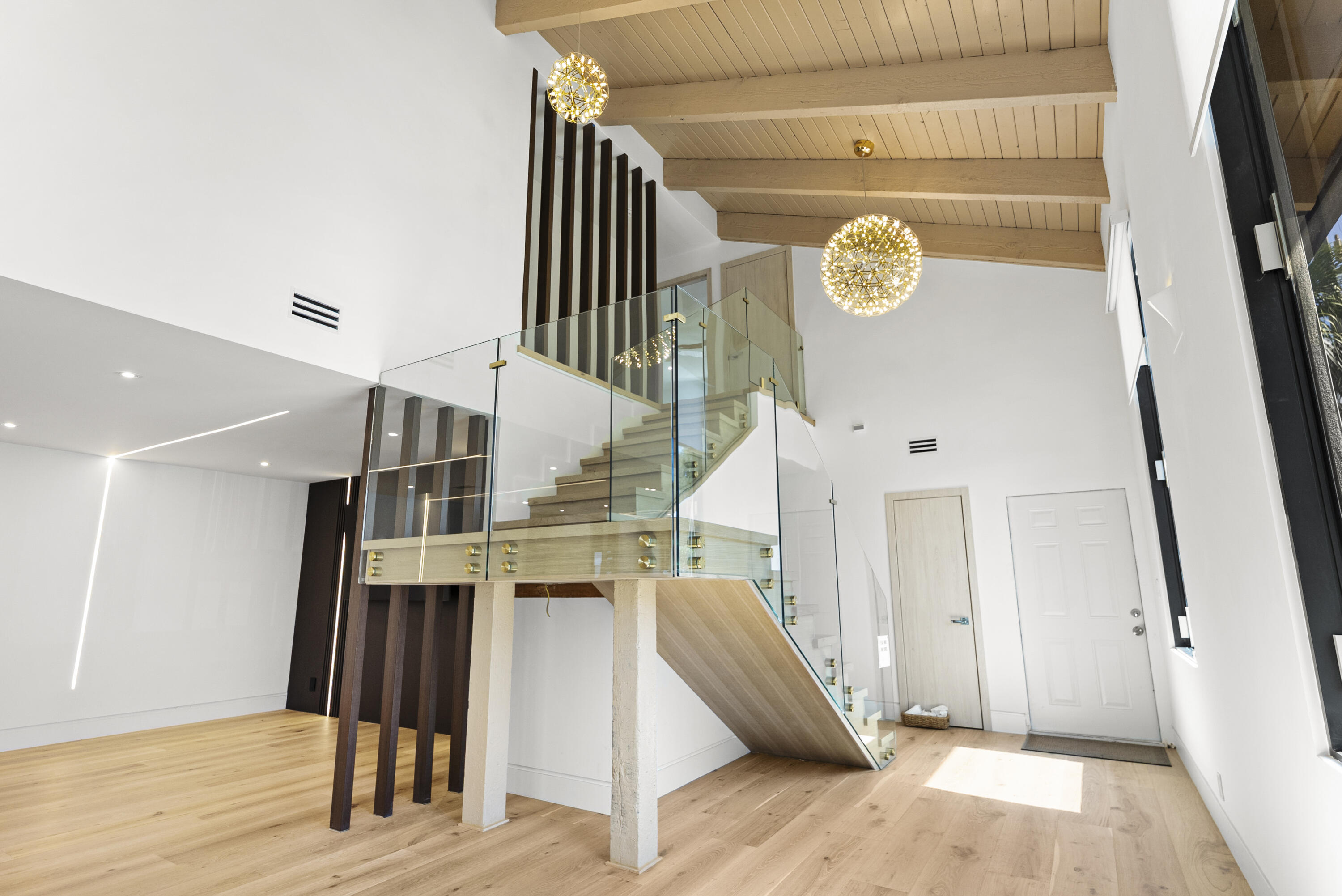 1692 S Ocean Boulevard