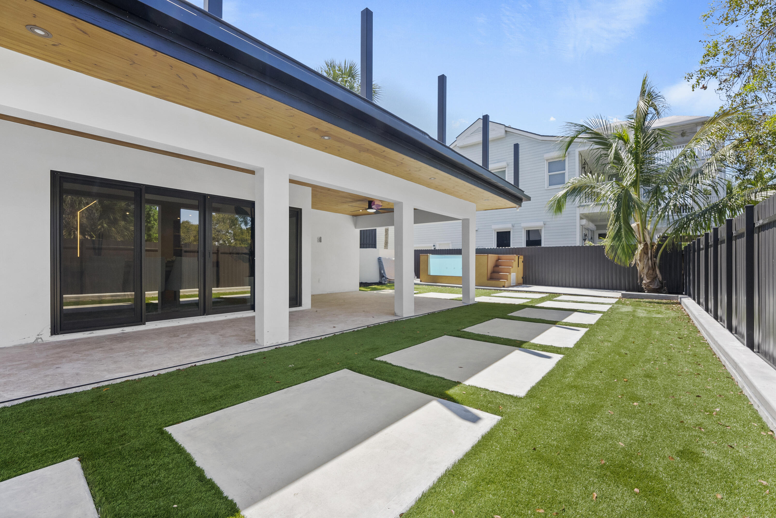 1692 S Ocean Boulevard