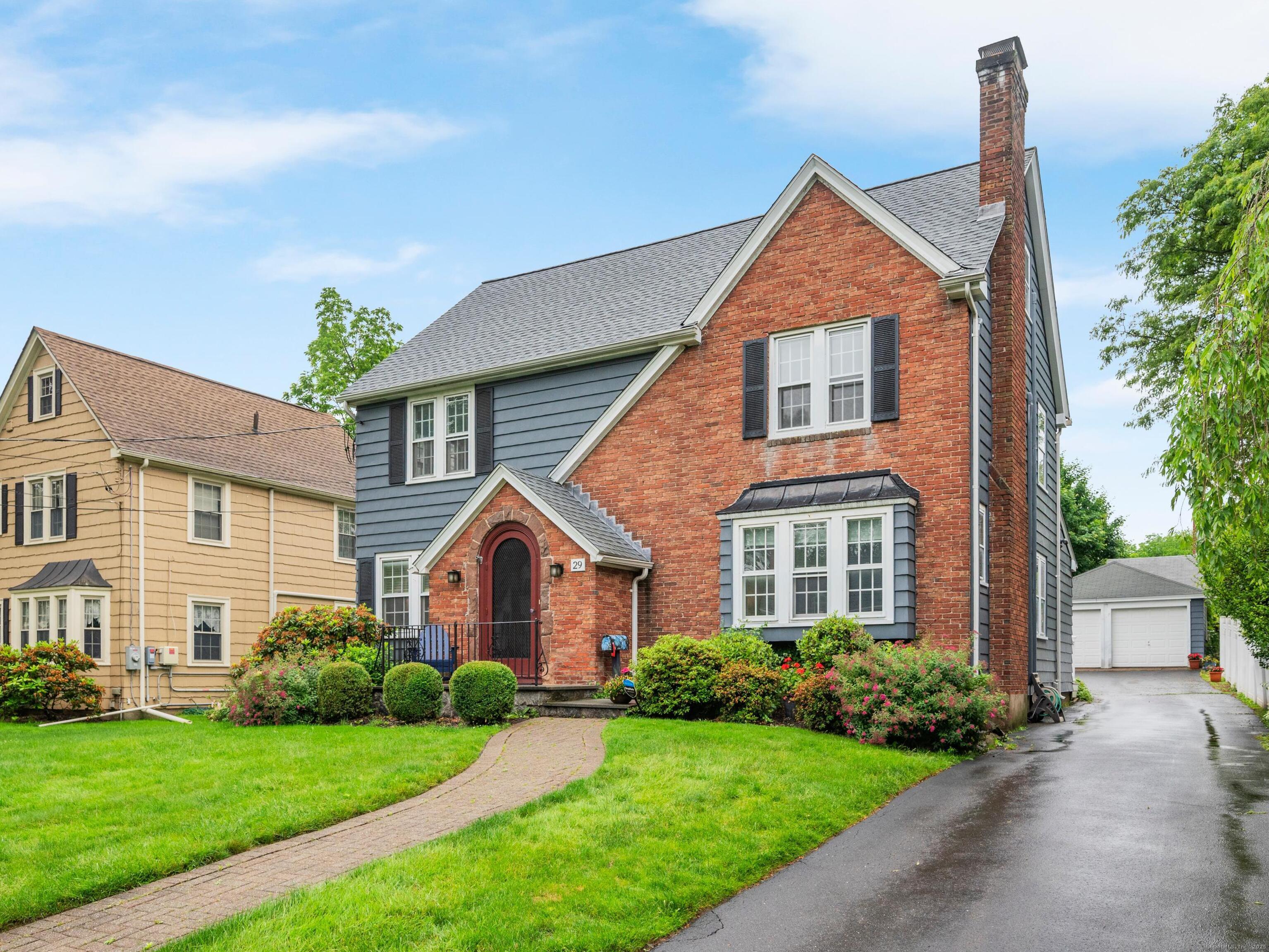 29 Middlefield Drive