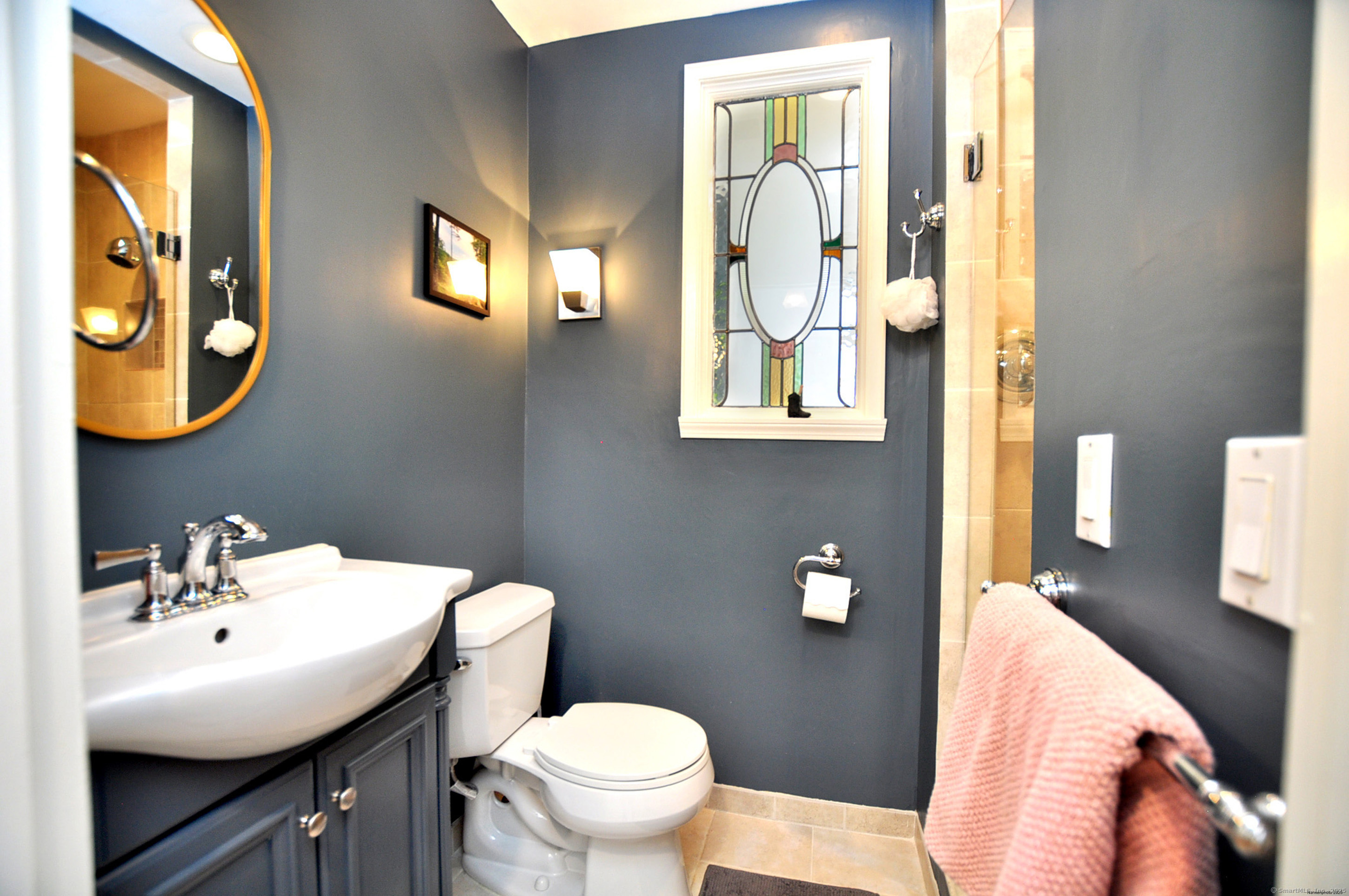 30 Outlook Avenue APT 208