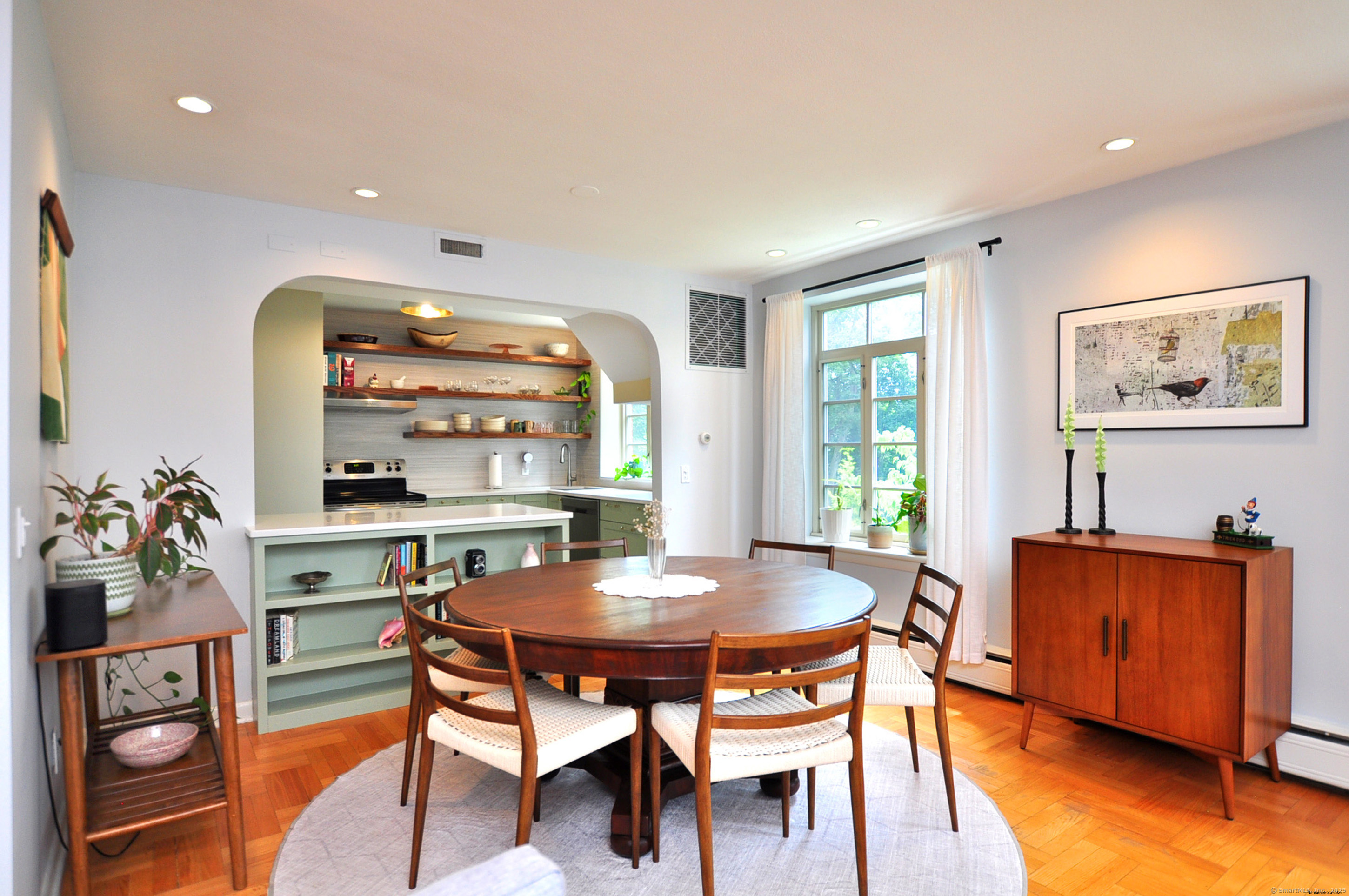 30 Outlook Avenue APT 208