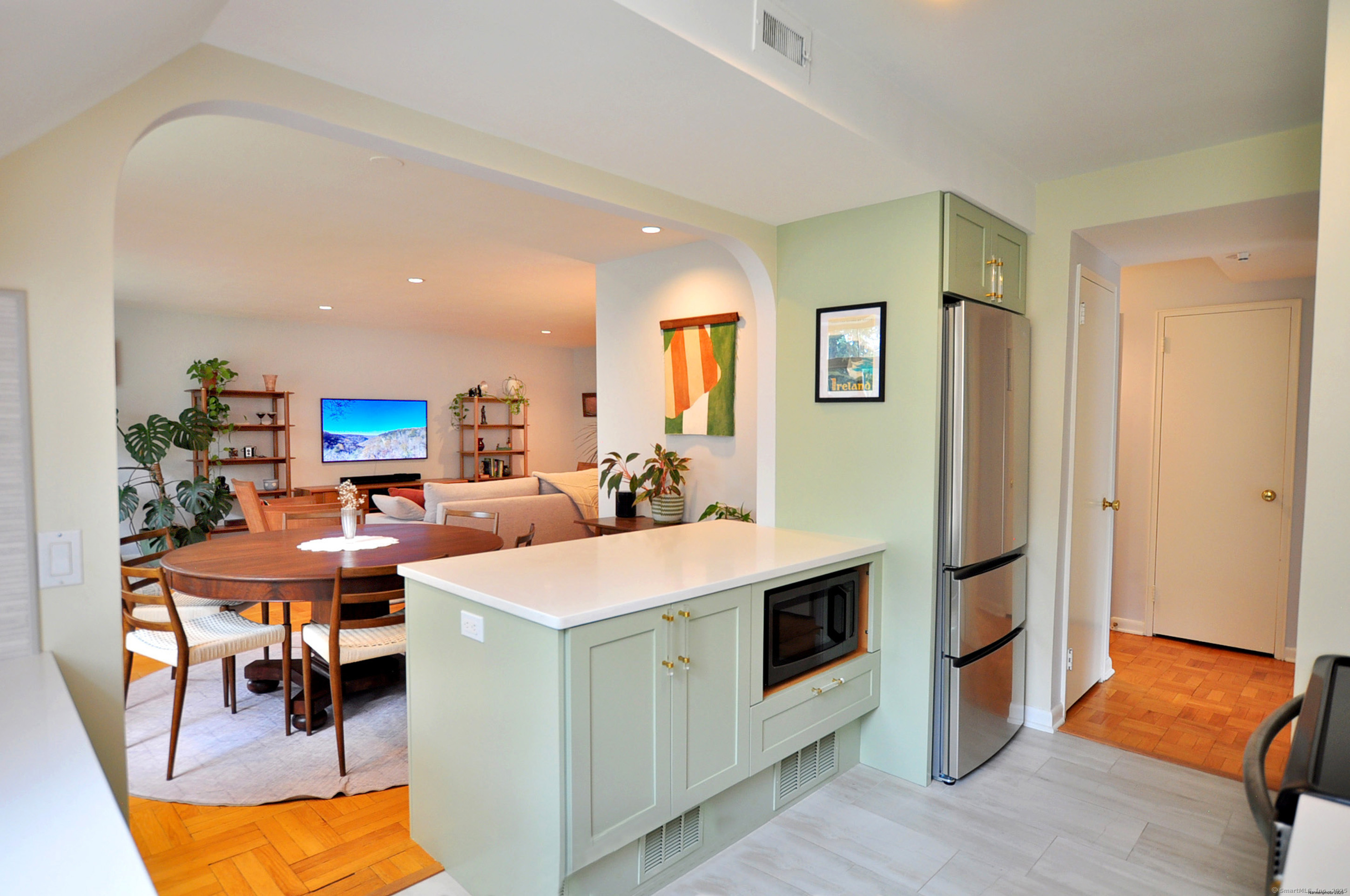 30 Outlook Avenue APT 208