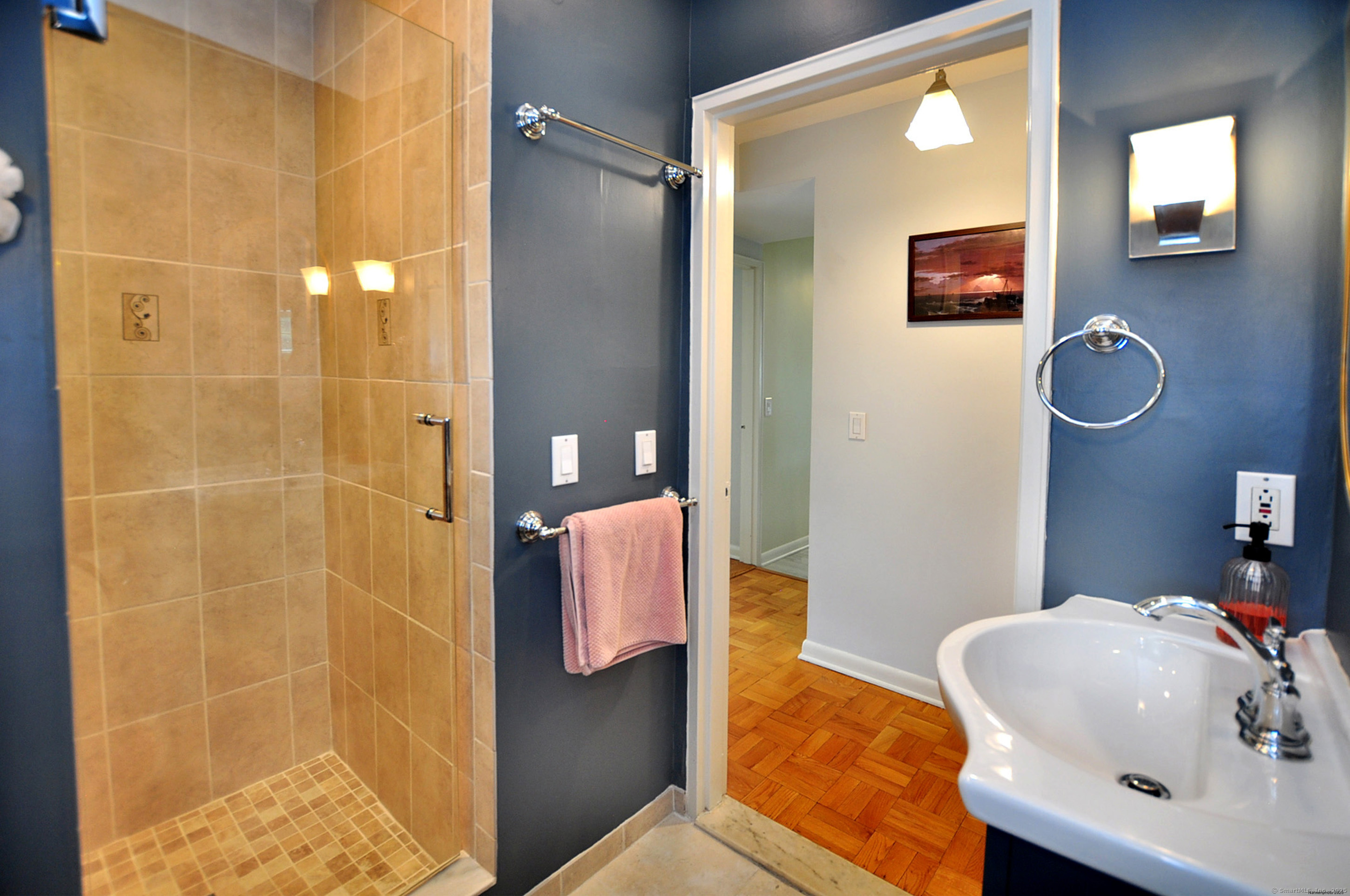 30 Outlook Avenue APT 208