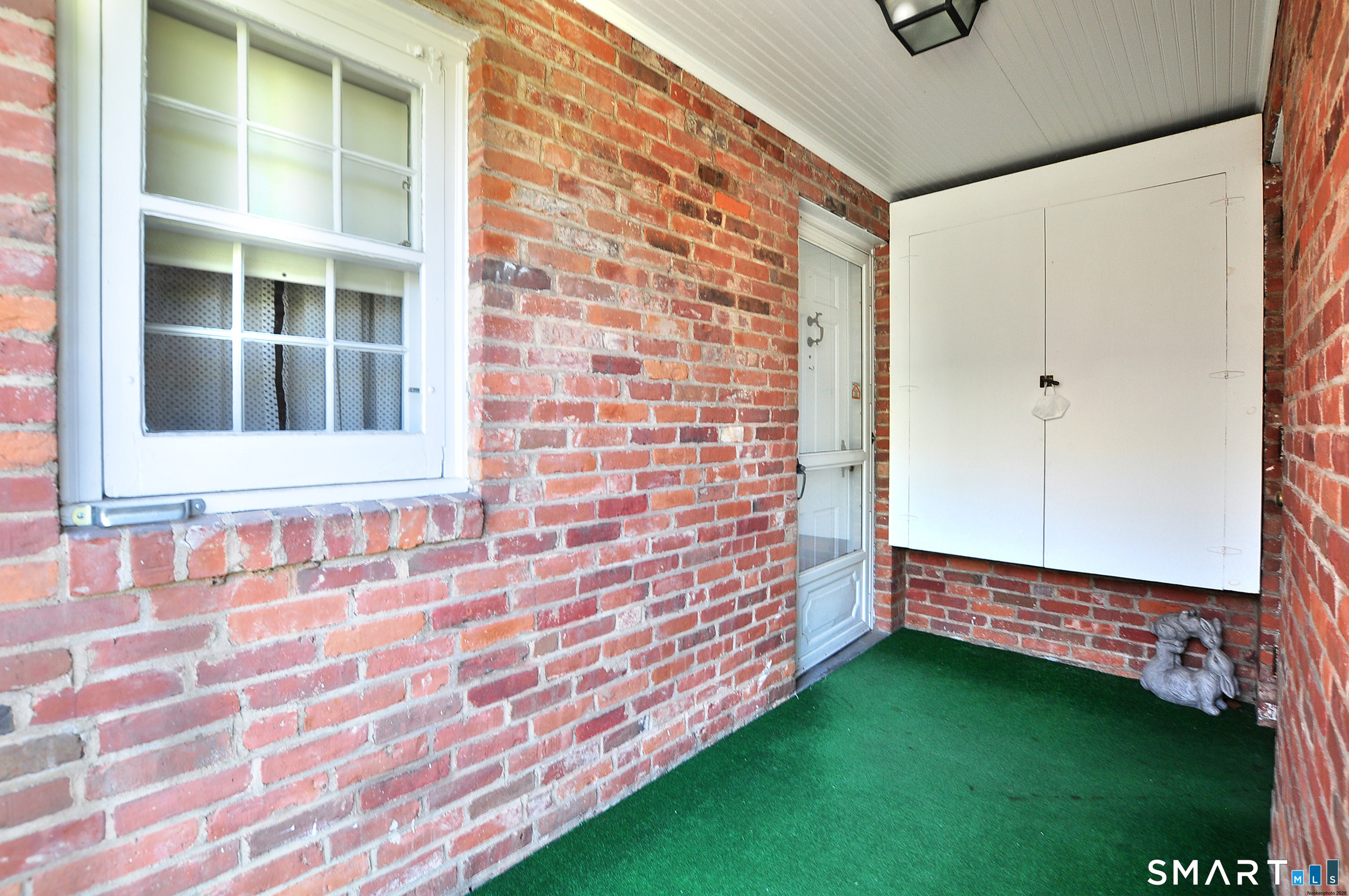 102 Ridgewood Road