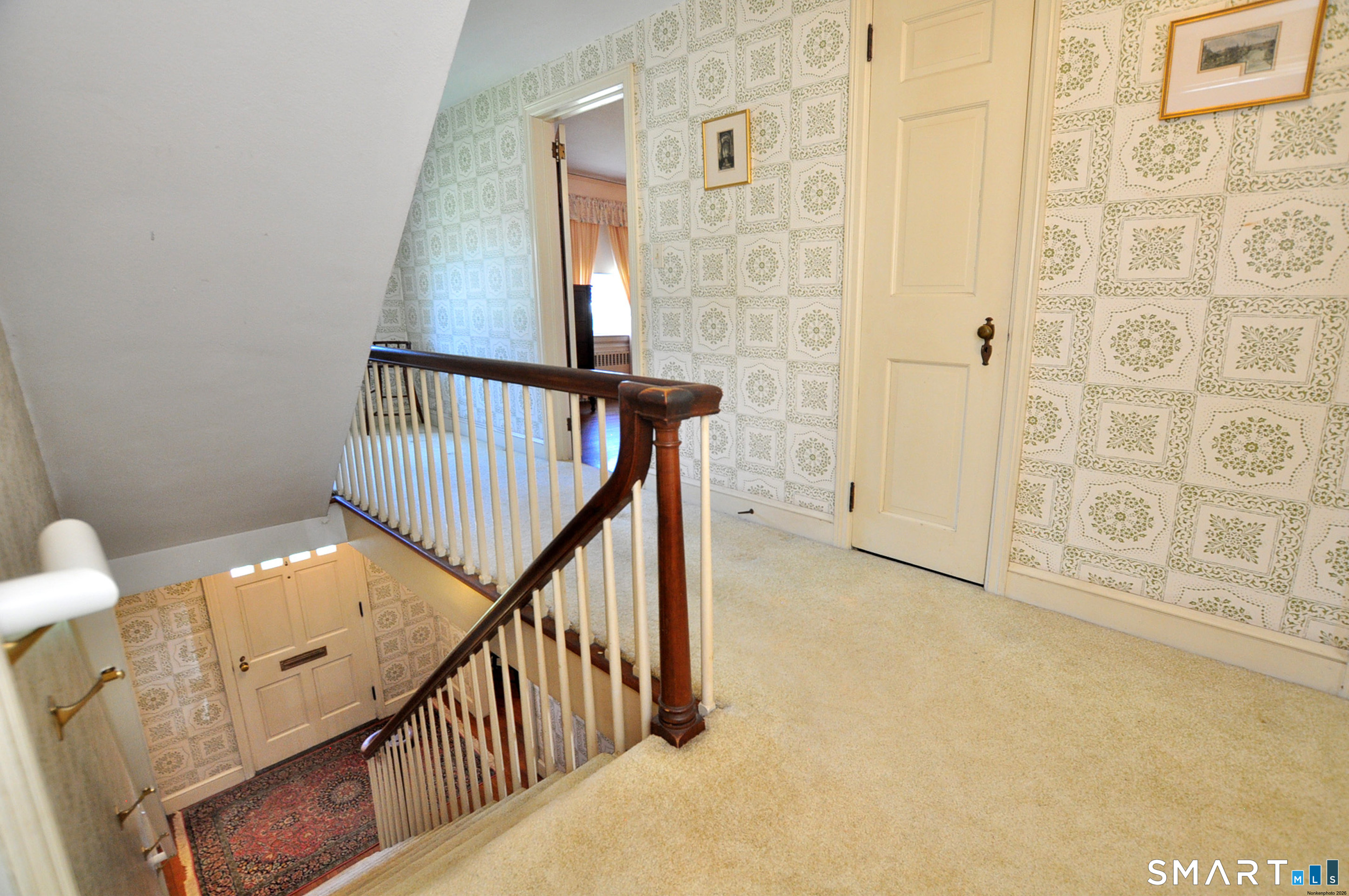 102 Ridgewood Road