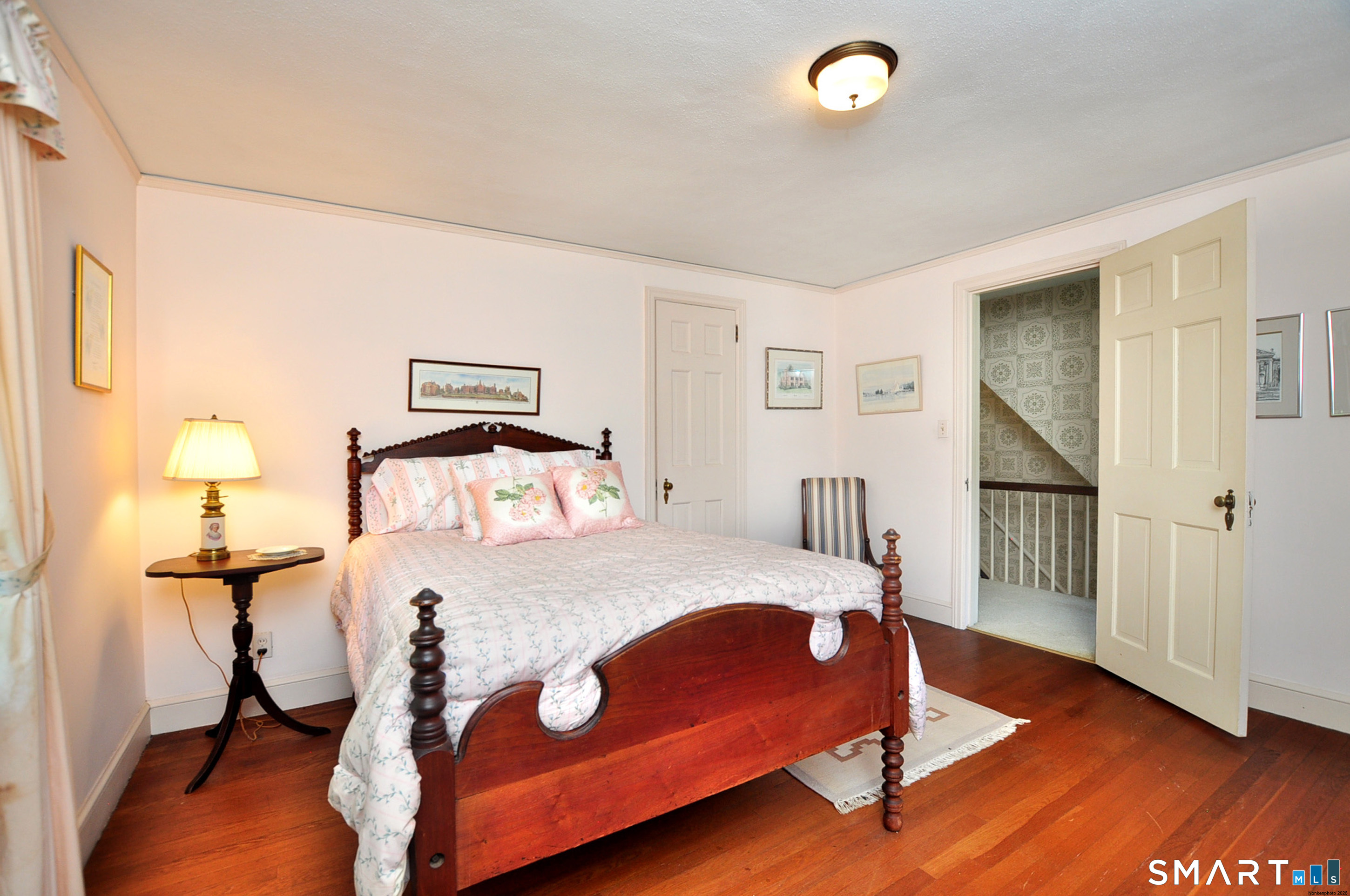 102 Ridgewood Road