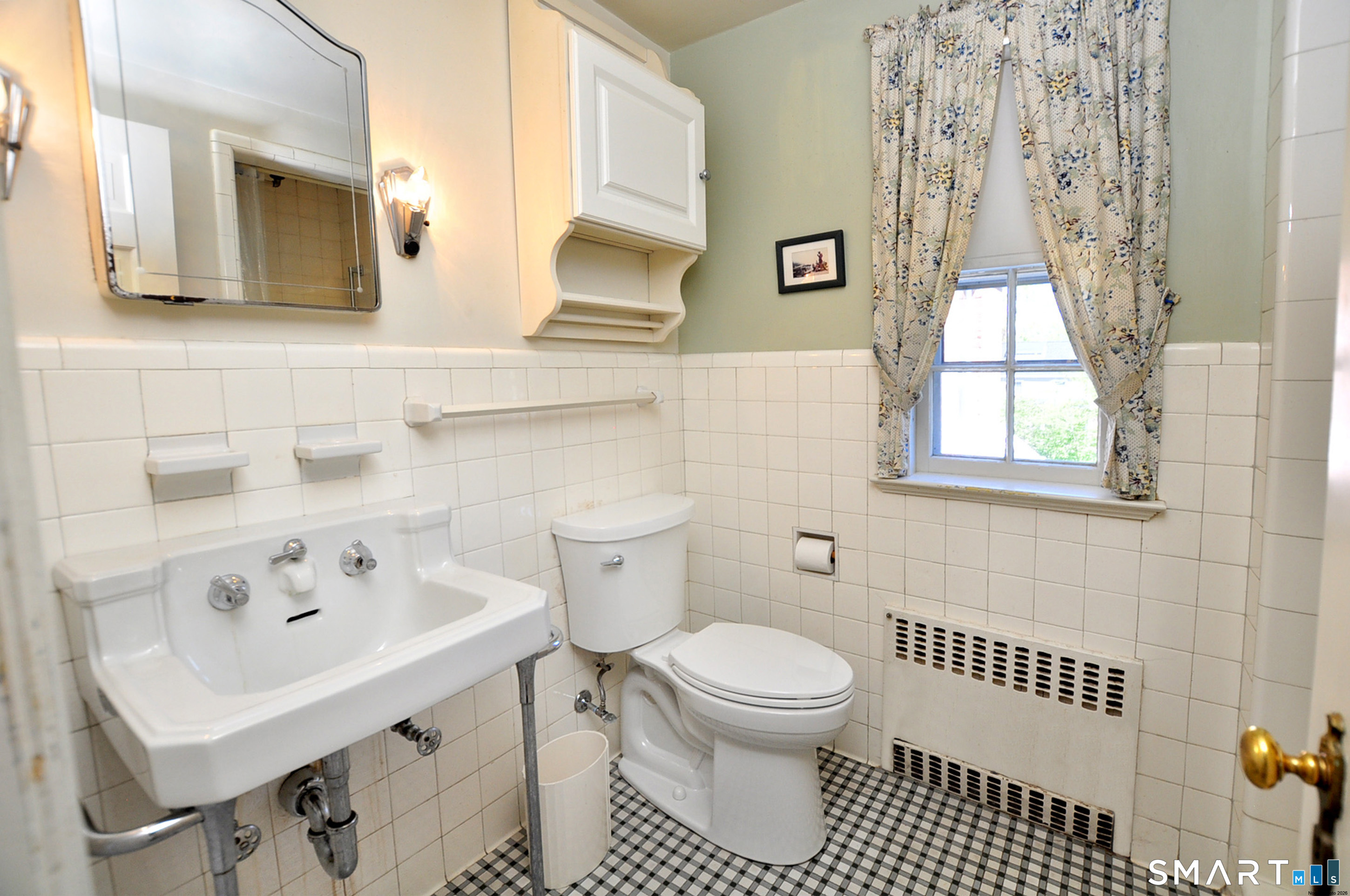 102 Ridgewood Road