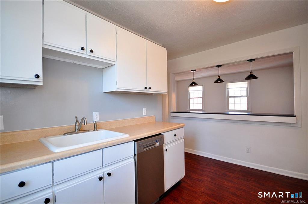 53 Robin Road B1