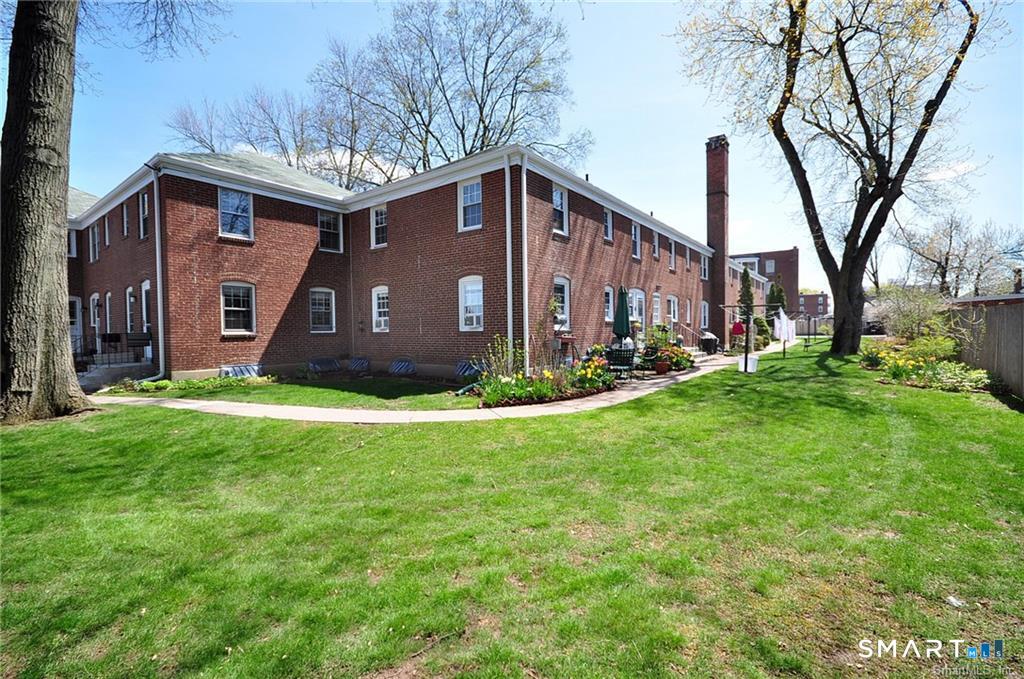 53 Robin Road B1