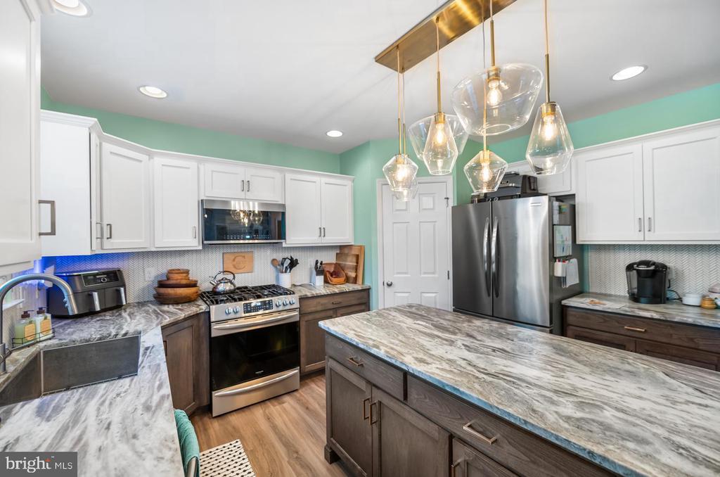 638 EBERSOLE ROAD