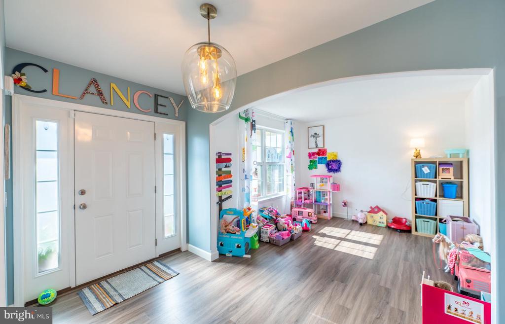 638 EBERSOLE ROAD