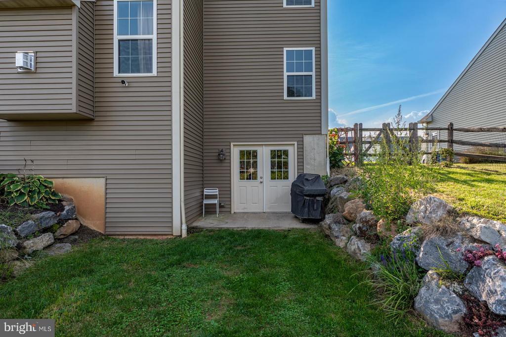 638 EBERSOLE ROAD