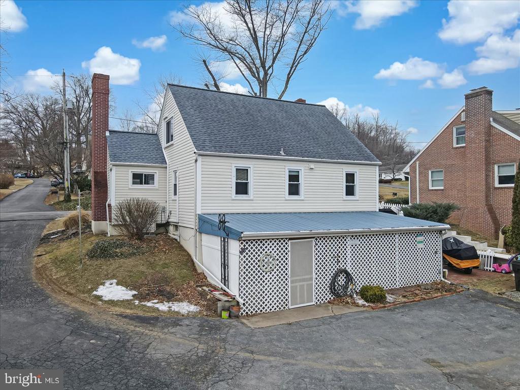 315 W 6TH STREET