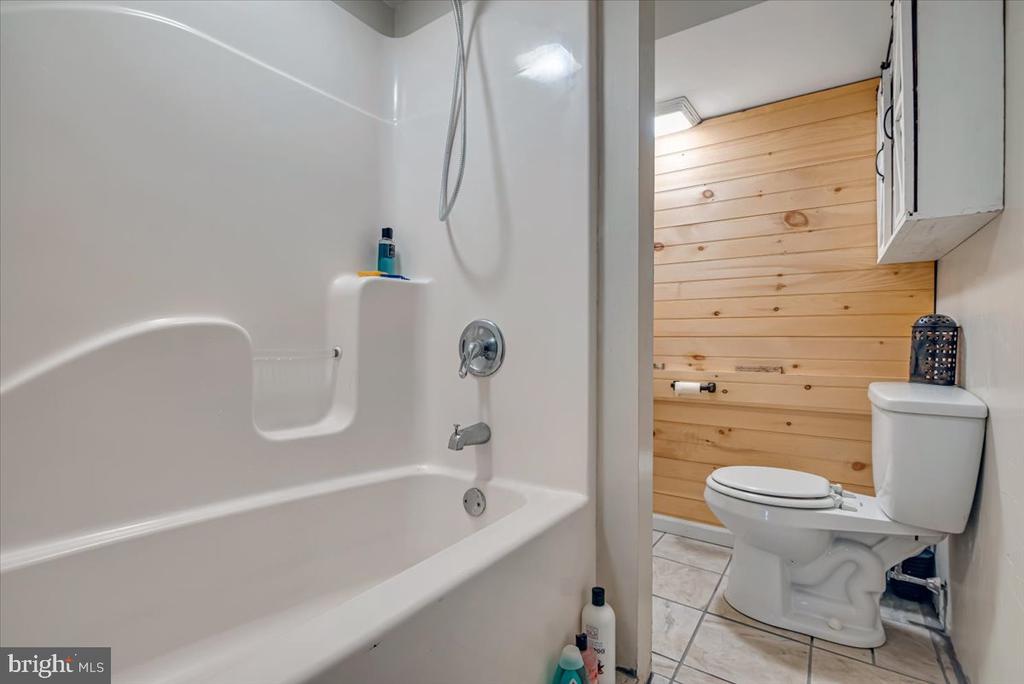 315 W 6TH STREET