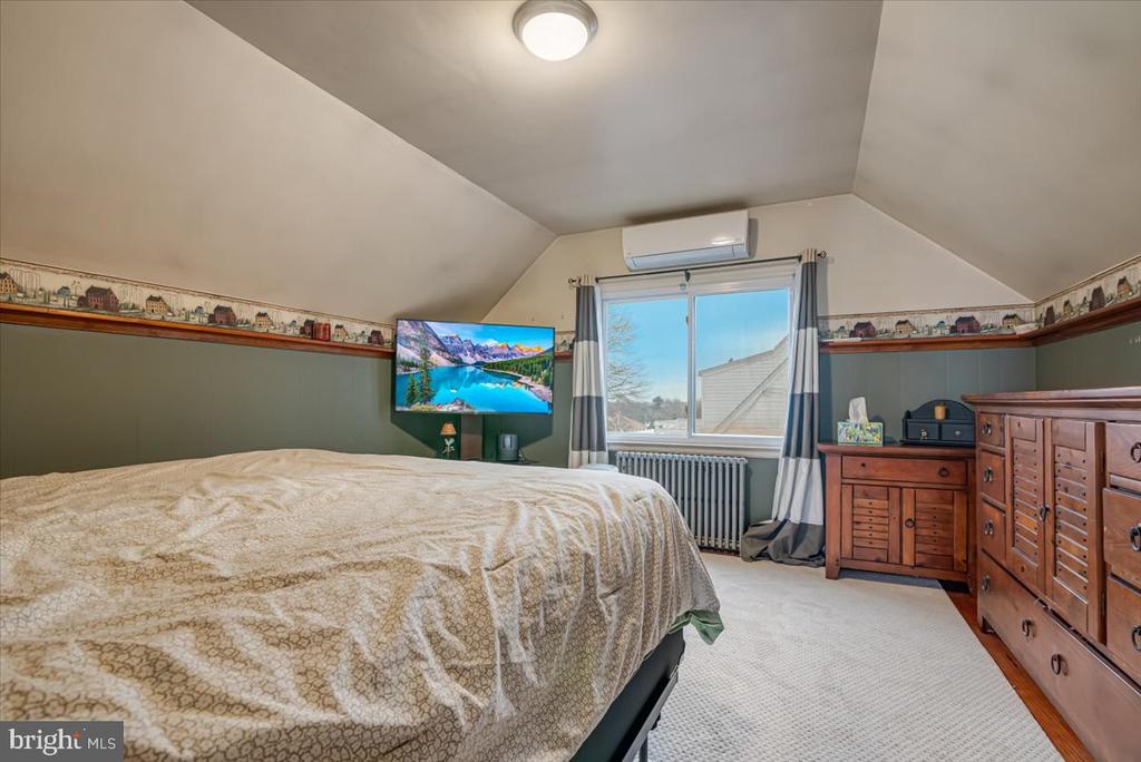 315 W 6TH STREET