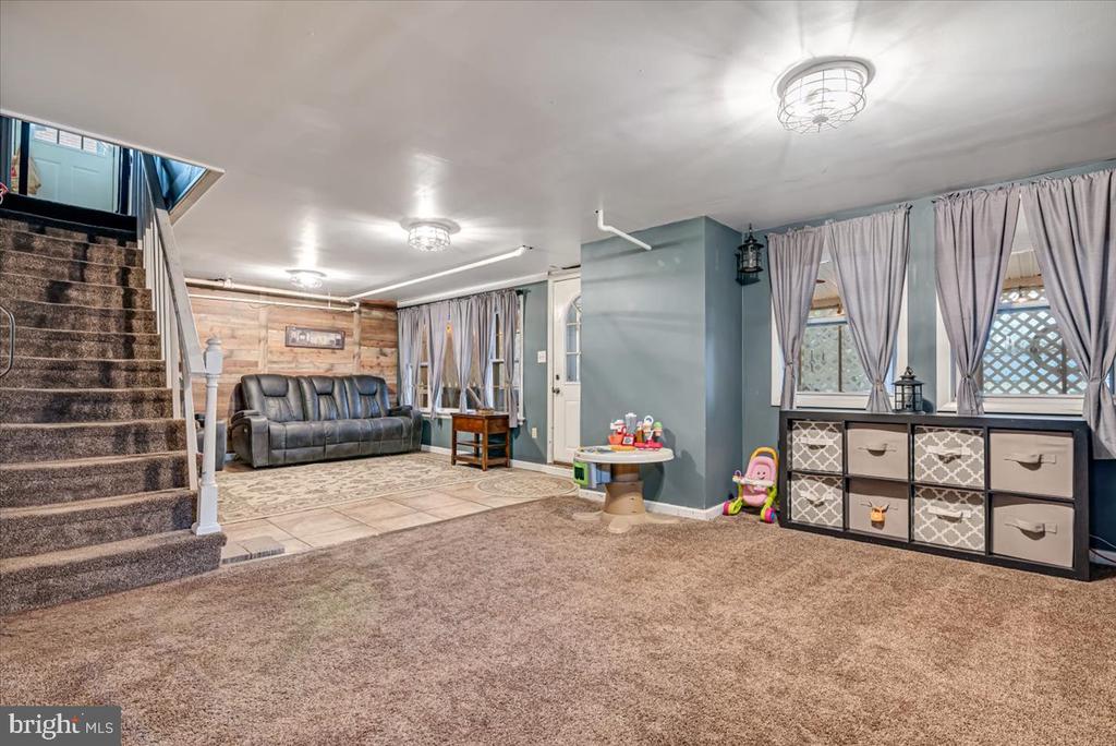 315 W 6TH STREET