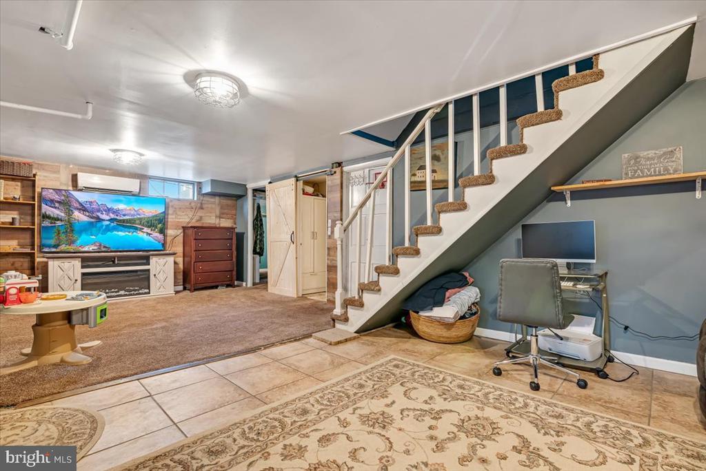 315 W 6TH STREET
