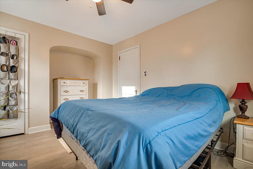 315 W 6TH STREET