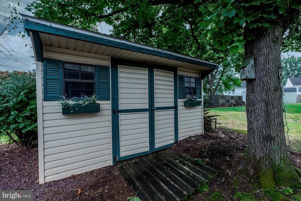 211 CARAVAN DRIVE
