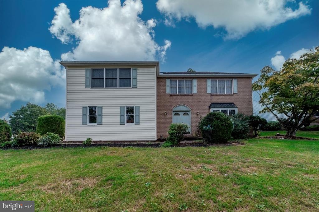 211 CARAVAN DRIVE