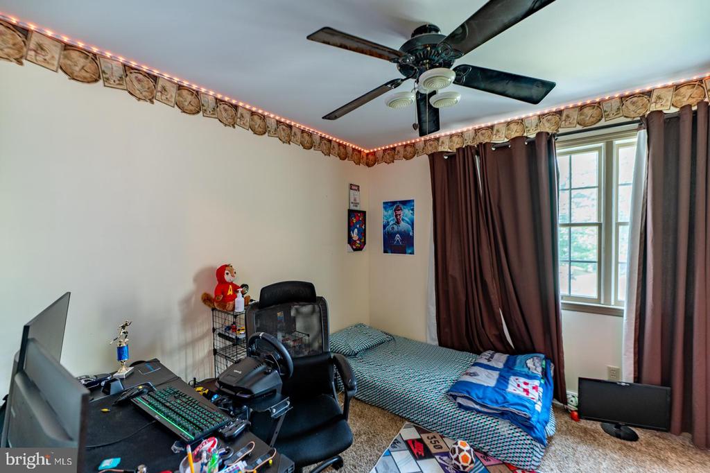 211 CARAVAN DRIVE