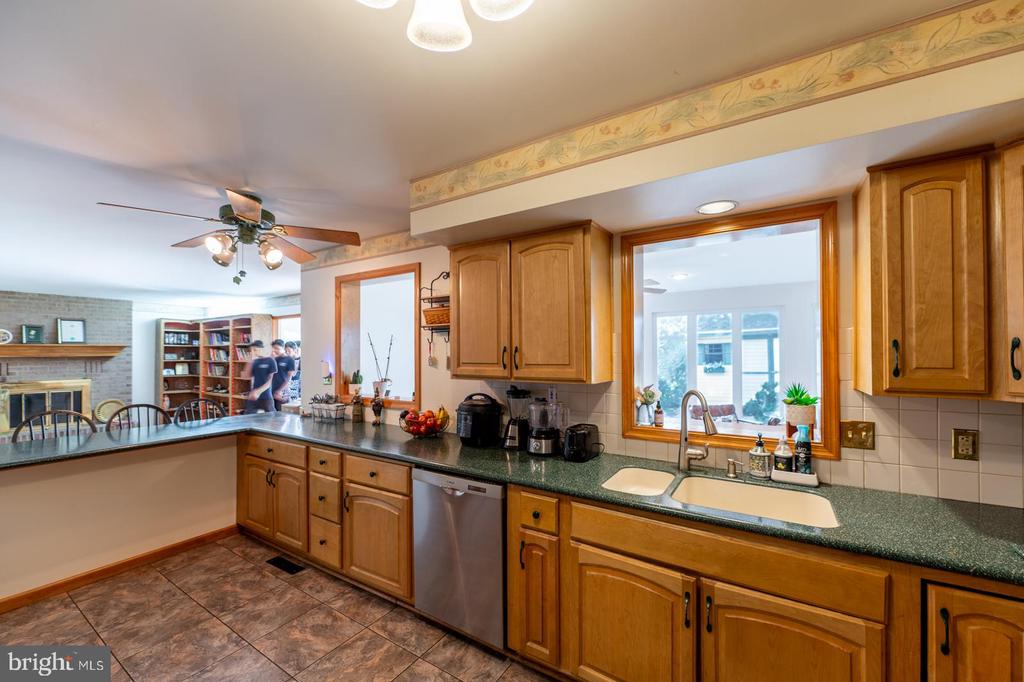 211 CARAVAN DRIVE