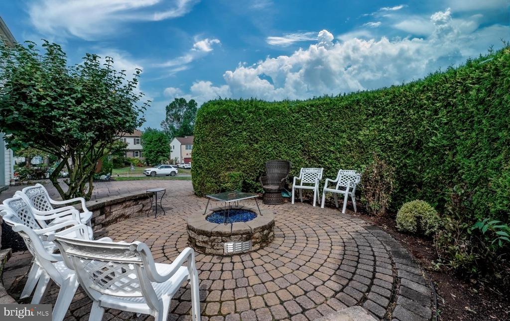 211 CARAVAN DRIVE