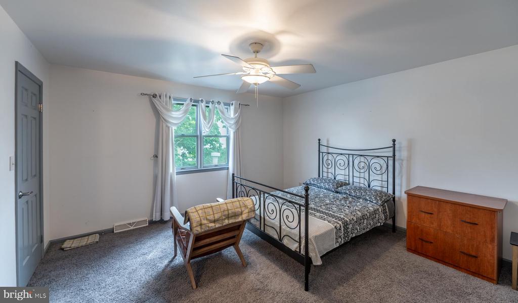 211 CARAVAN DRIVE