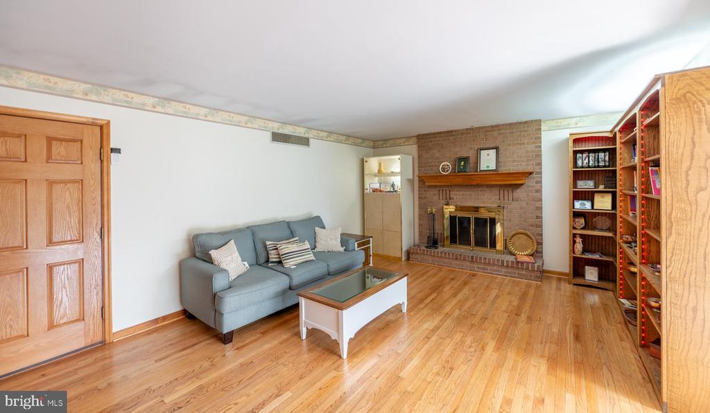 211 CARAVAN DRIVE