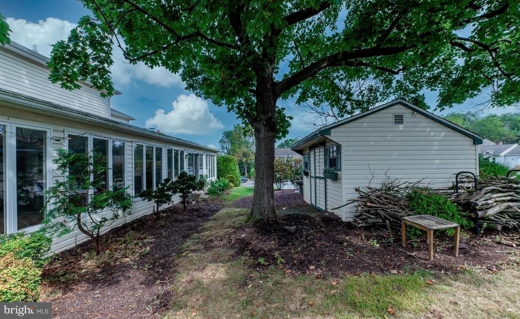 211 CARAVAN DRIVE