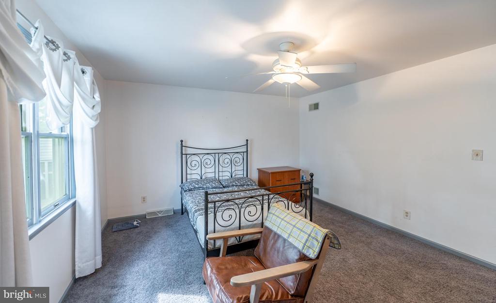 211 CARAVAN DRIVE