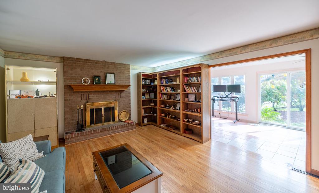 211 CARAVAN DRIVE