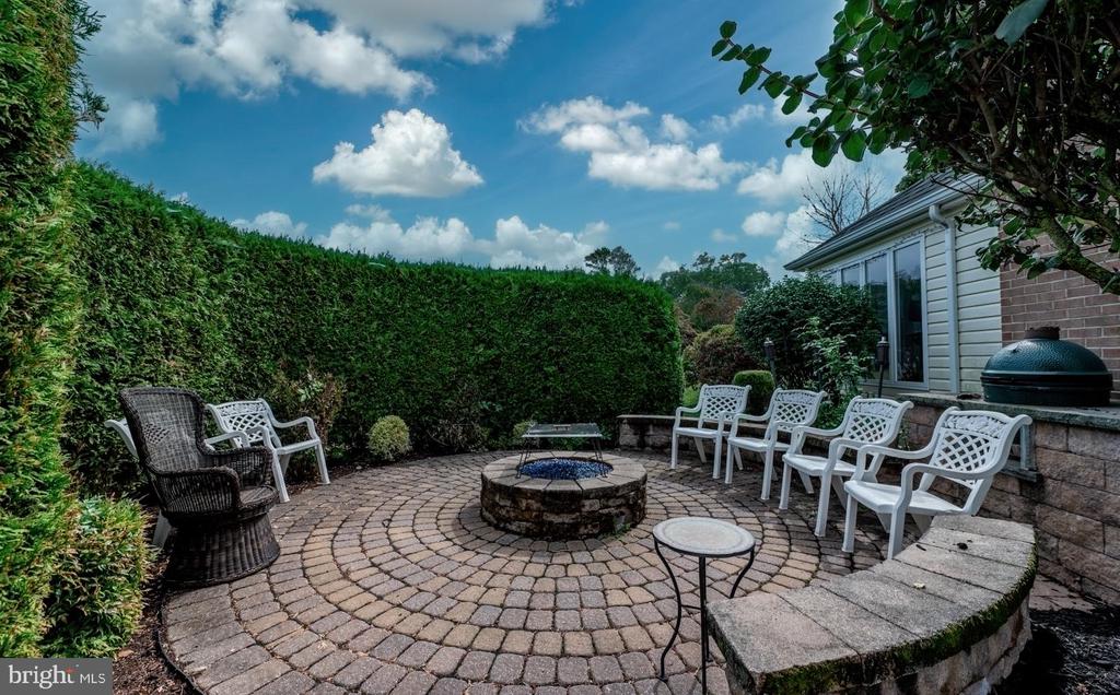 211 CARAVAN DRIVE