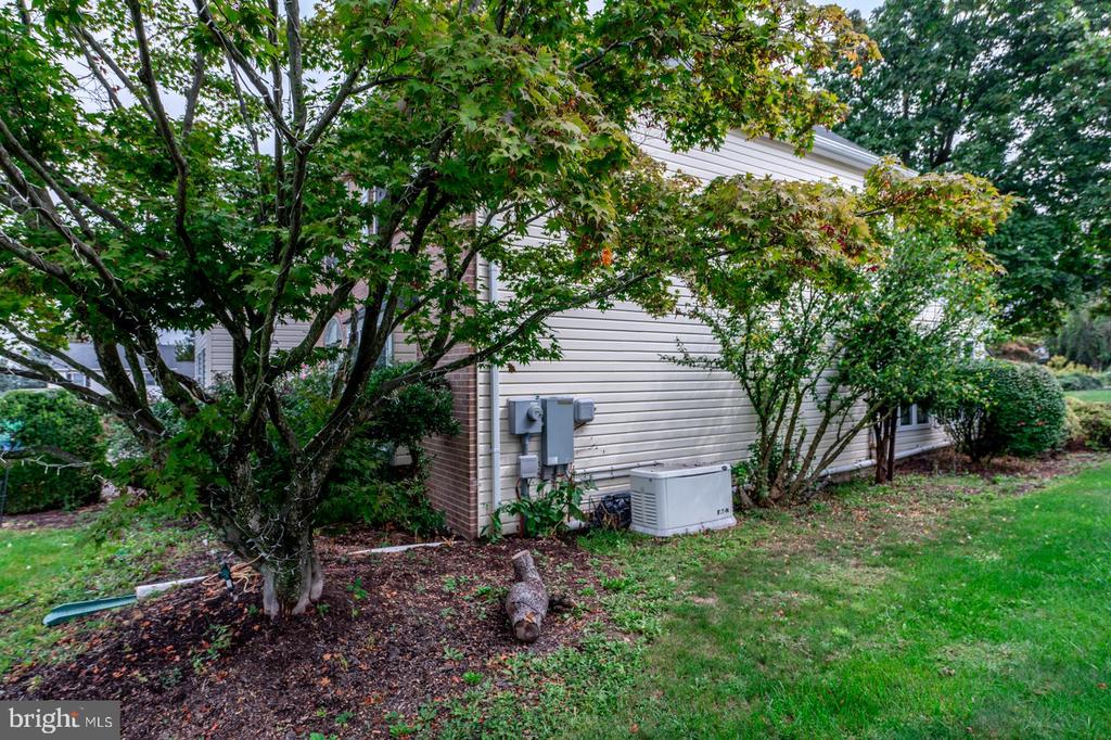211 CARAVAN DRIVE