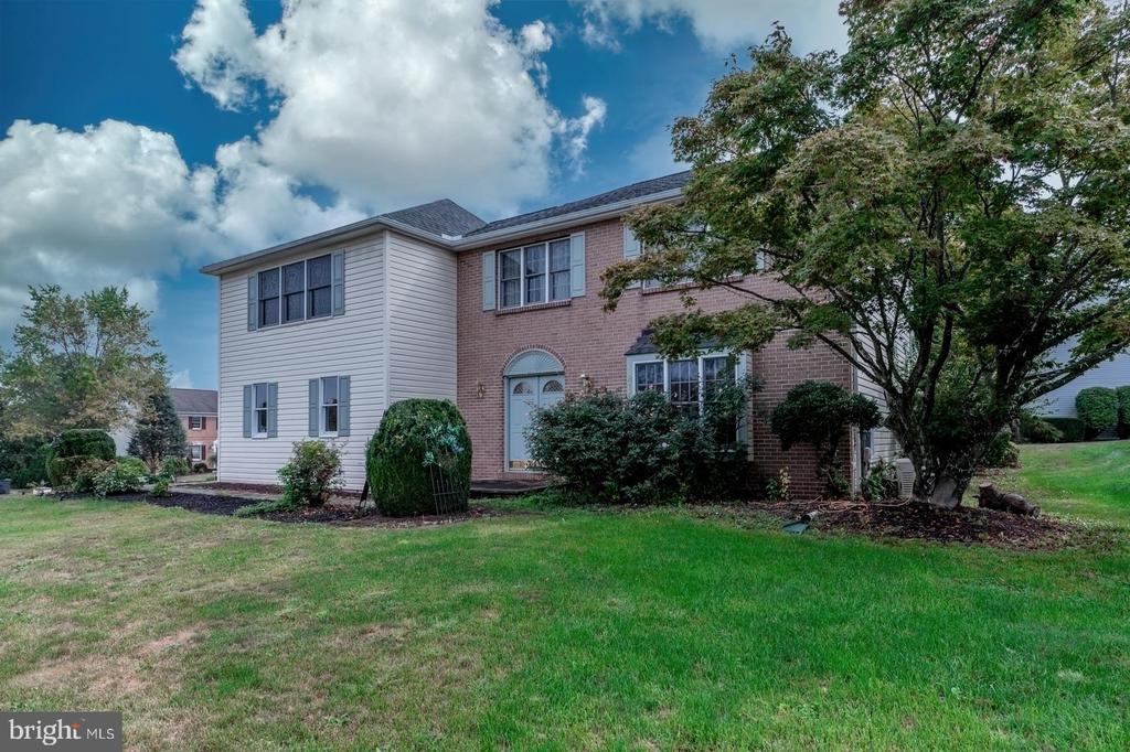 211 CARAVAN DRIVE