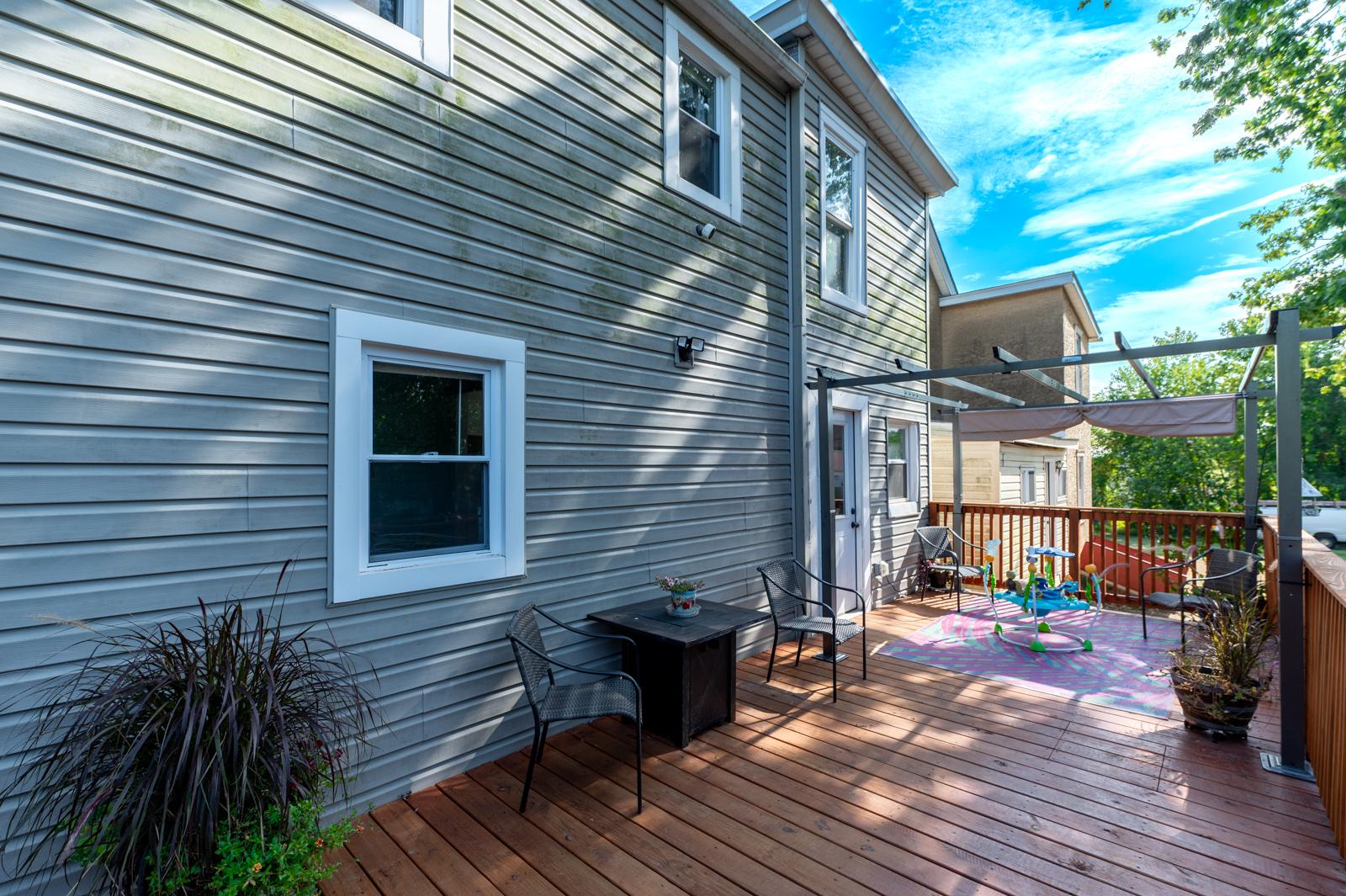 20 ESHBACH LANE