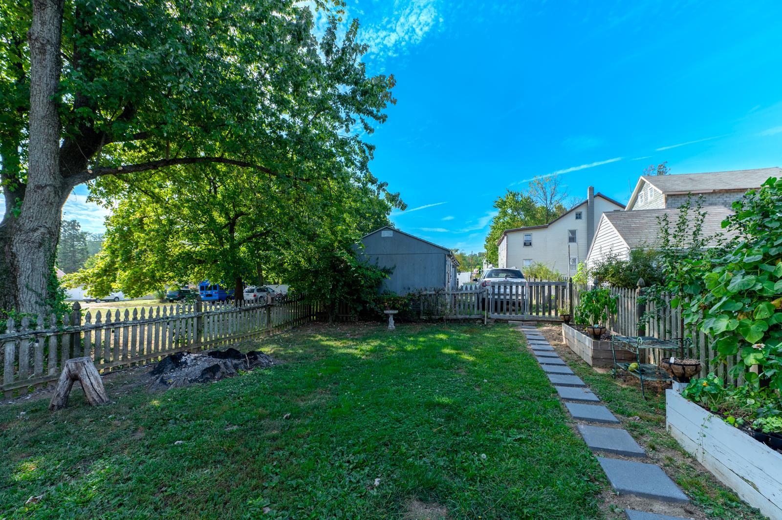 20 ESHBACH LANE