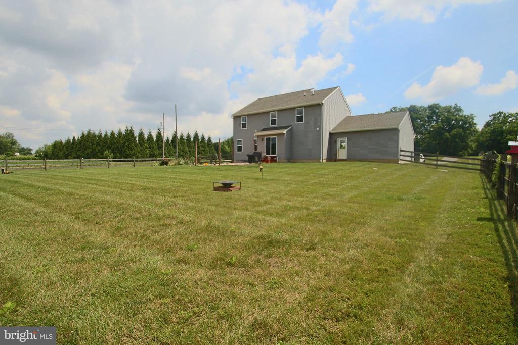 105 LAVENDER COURT