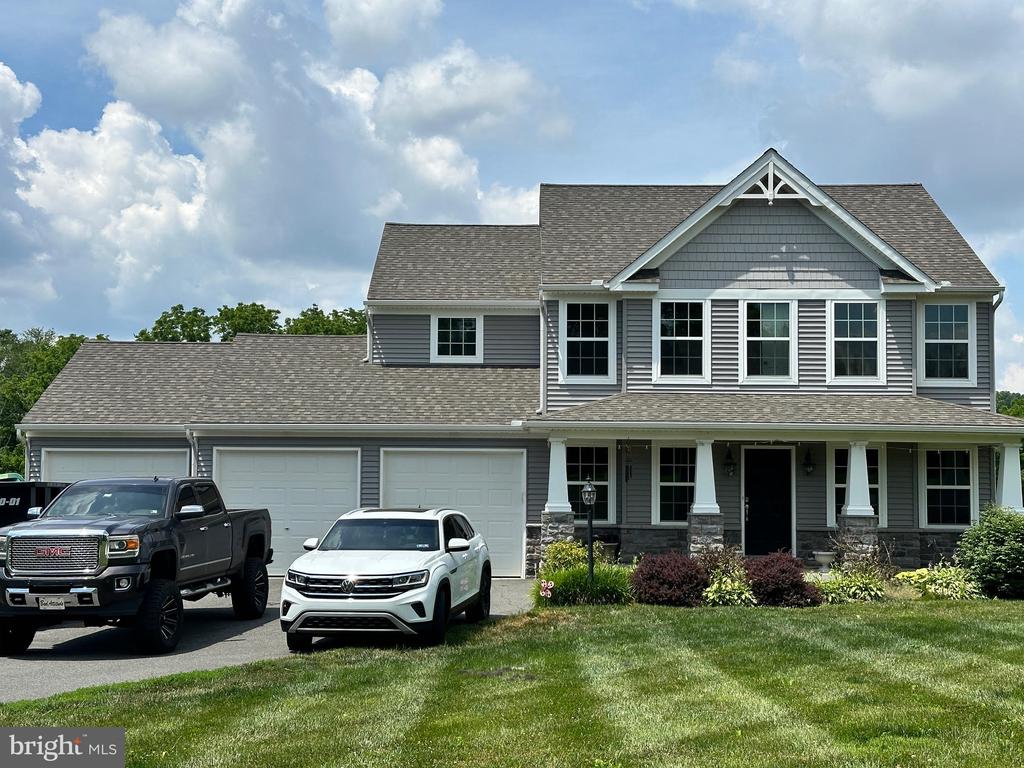 105 LAVENDER COURT
