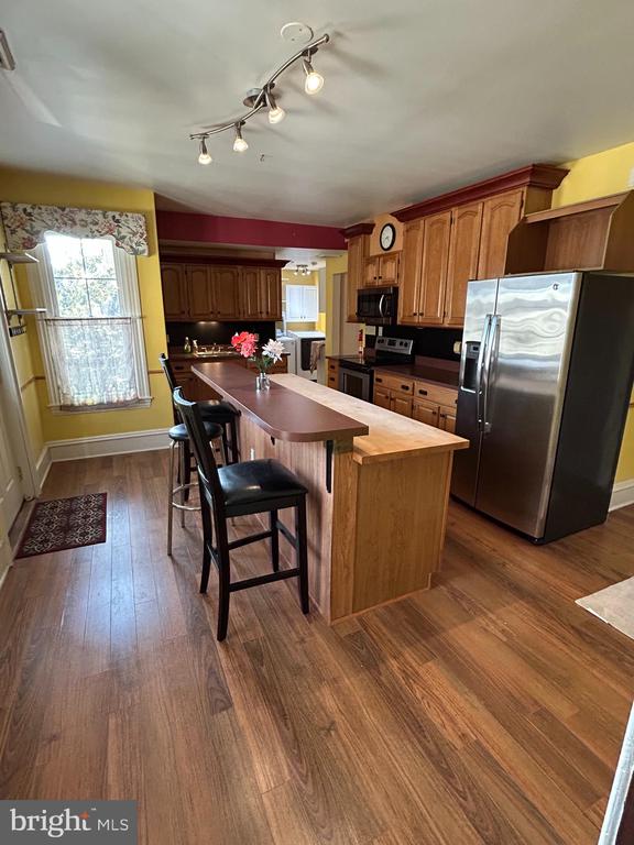 1690 OLD SCHUYLKILL ROAD