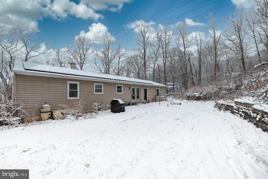 948 QUARRY ROAD