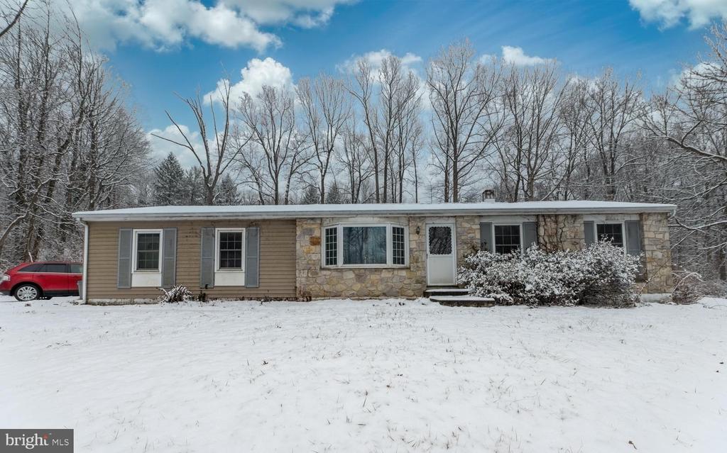 948 QUARRY ROAD