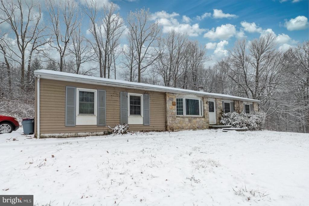 948 QUARRY ROAD