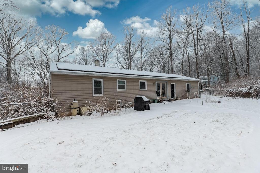 948 QUARRY ROAD