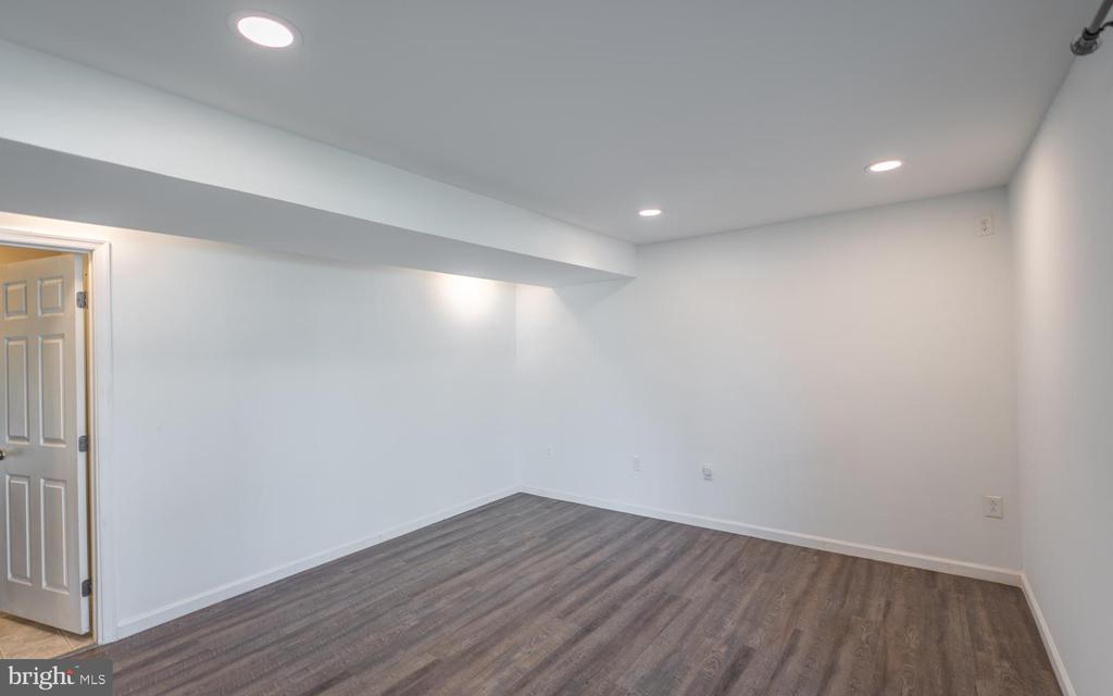 193 S SAVANNA DRIVE