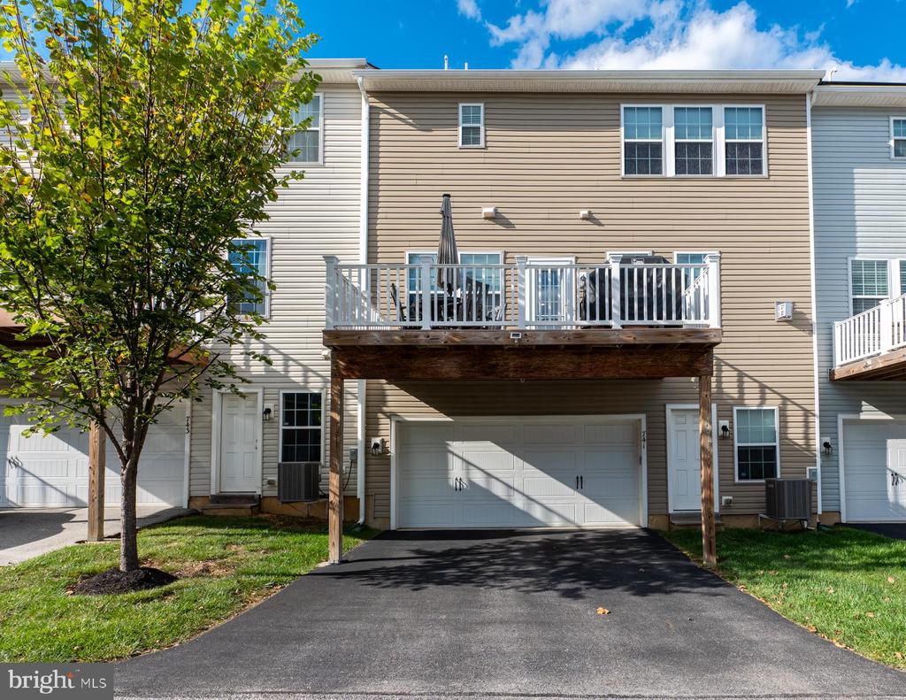 741 SUN VALLEY COURT