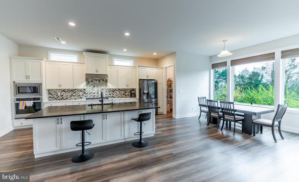 37 BOILER COURT