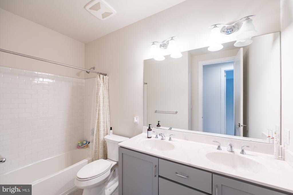 37 BOILER COURT