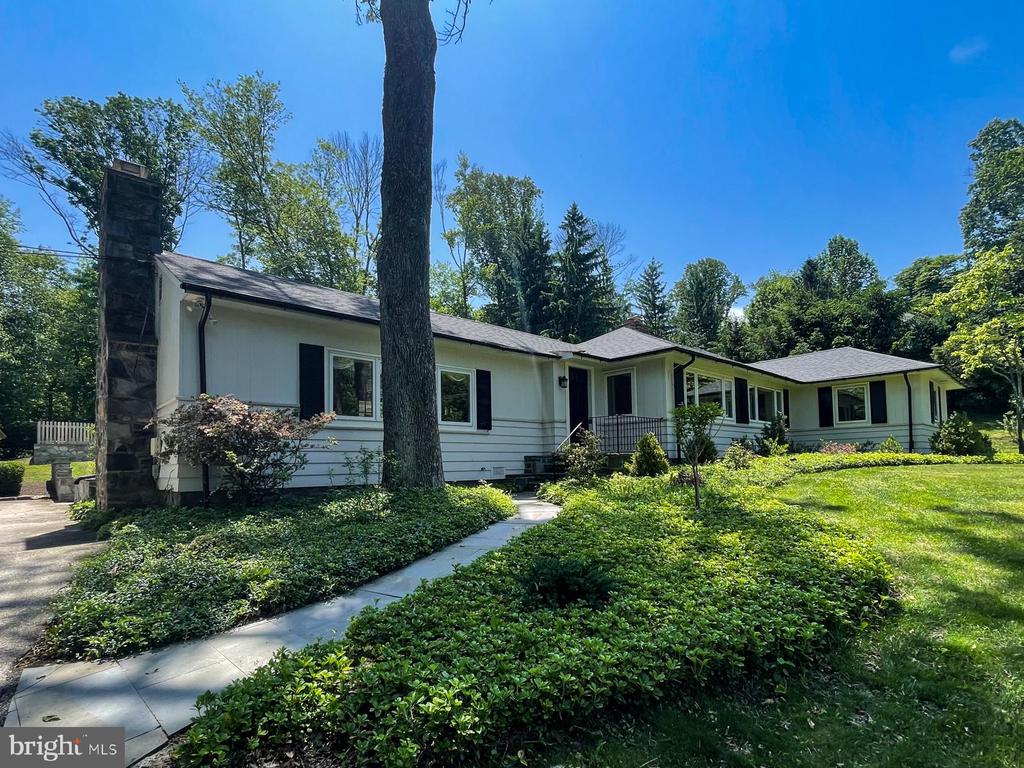 3404 SAINT DAVIDS ROAD